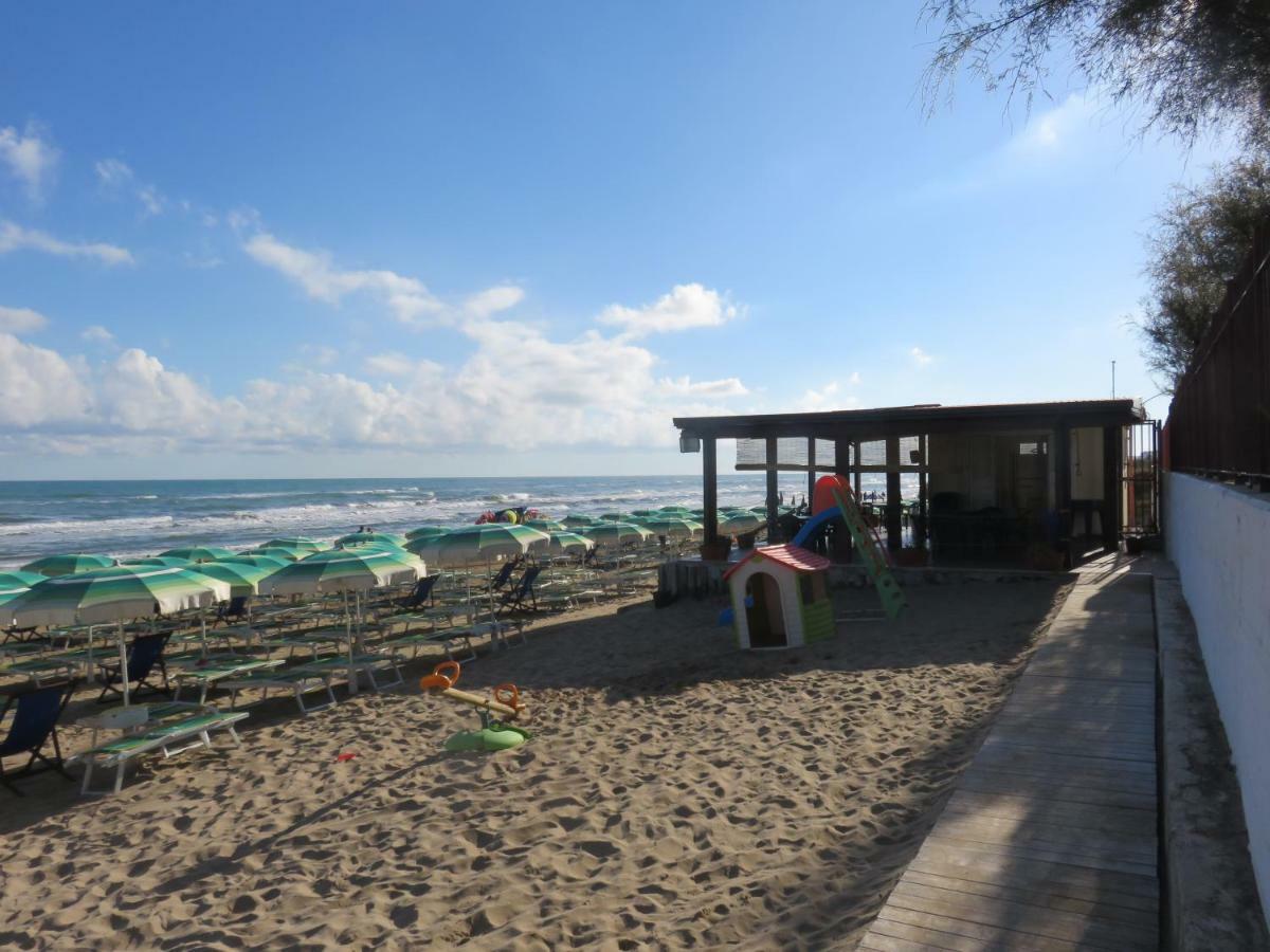 Hotel Centro Turistico La Perla Del Gargano à Foce Varano Extérieur photo